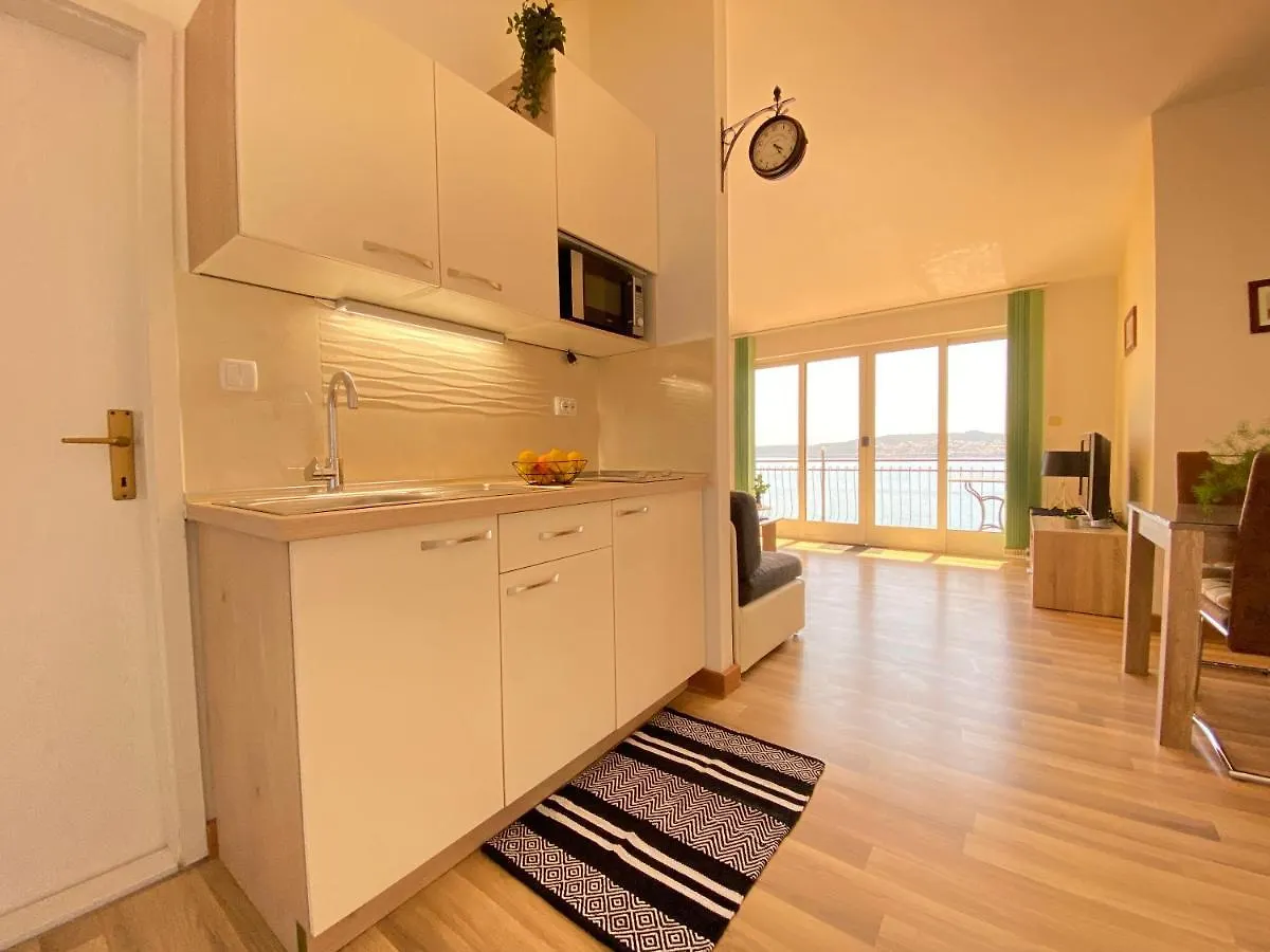 Apartments Tomi & Ivana Trogir