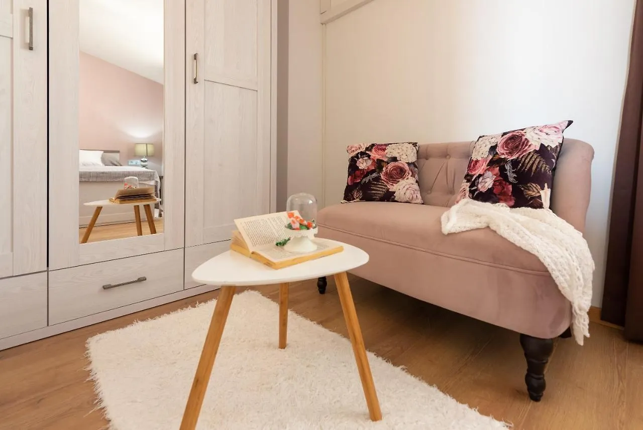 Apartments Tomi & Ivana Trogir