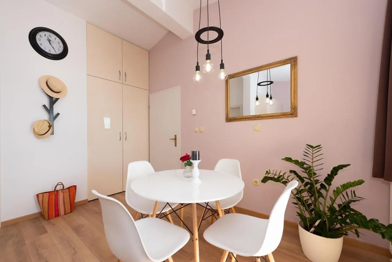 Apartments Tomi & Ivana Trogir